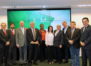 Frente_Municipios_destaque