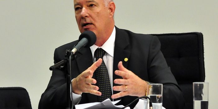 presidente_frente_turismo